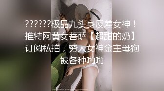 震惊,某女澡堂发生火灾,一群赤身裸体的女人蜂拥跑出来逃命,乐坏了看热闹老少爷们