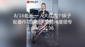 黑丝高跟熟女人妻 舒服吗 嗯 轻点 出水了 穿着紫色战袍偷情小伙 被无套输出