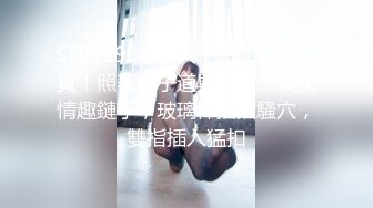   微胖丰满韵味少妇啪啪女上位无套操穴，半老徐娘很有味道，最后边打飞机一边深喉爆一嘴