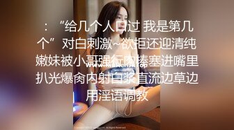 商场女厕全景偷拍多位美女嘘嘘都是漂亮美女 (10)