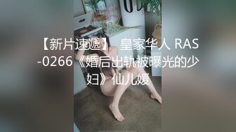 修身连衣短裙美女风情太撩人了，丰腴肉感前凸后翘大长腿，舔吸鸡巴用力吞吐滋味好爽，啪啪扛着美腿快速进出