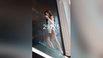 STP33321 我最可愛的小姨子深夜露臉跟大哥啪啪，69口交讓大哥玩逼，多體位無套抽插讓狼友看騷表情幹出好多淫水讓他舔 VIP0600