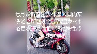 窗外门缝偷拍寂寞小姐姐自慰 看表情是高潮了 [5V]高潮了 (1)