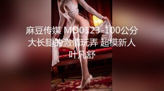   猥琐头套男大战巨乳老婆，吊钟奶子女上位超诱惑，无套多角度操逼内射