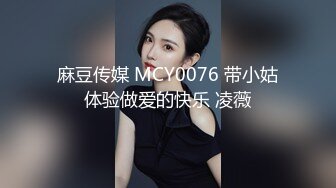 ⚫️⚫️重磅无水福利，万人求档OF满分颜值，大奶女神bratsuyeon露脸性爱自拍，极度反差，3P啪啪一字马