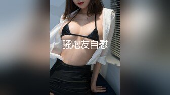 12-21理发店探花 约啪良家胖妹妹，抽插几下妹妹就受不了，偷拍角度更刺激