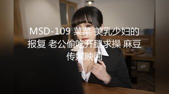 红极一时的清纯玉女【想想】情趣白衣公主蕾丝，浴缸牛奶浴，笑声甜甜，芙蓉出水就是形容这样的美人吧！