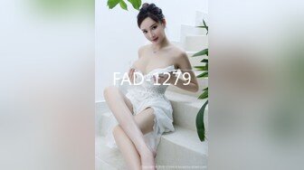 【新片速遞】 双女两个闺蜜露脸情趣吊带，露脸自慰互相掰穴，特写粉穴道具自慰插穴